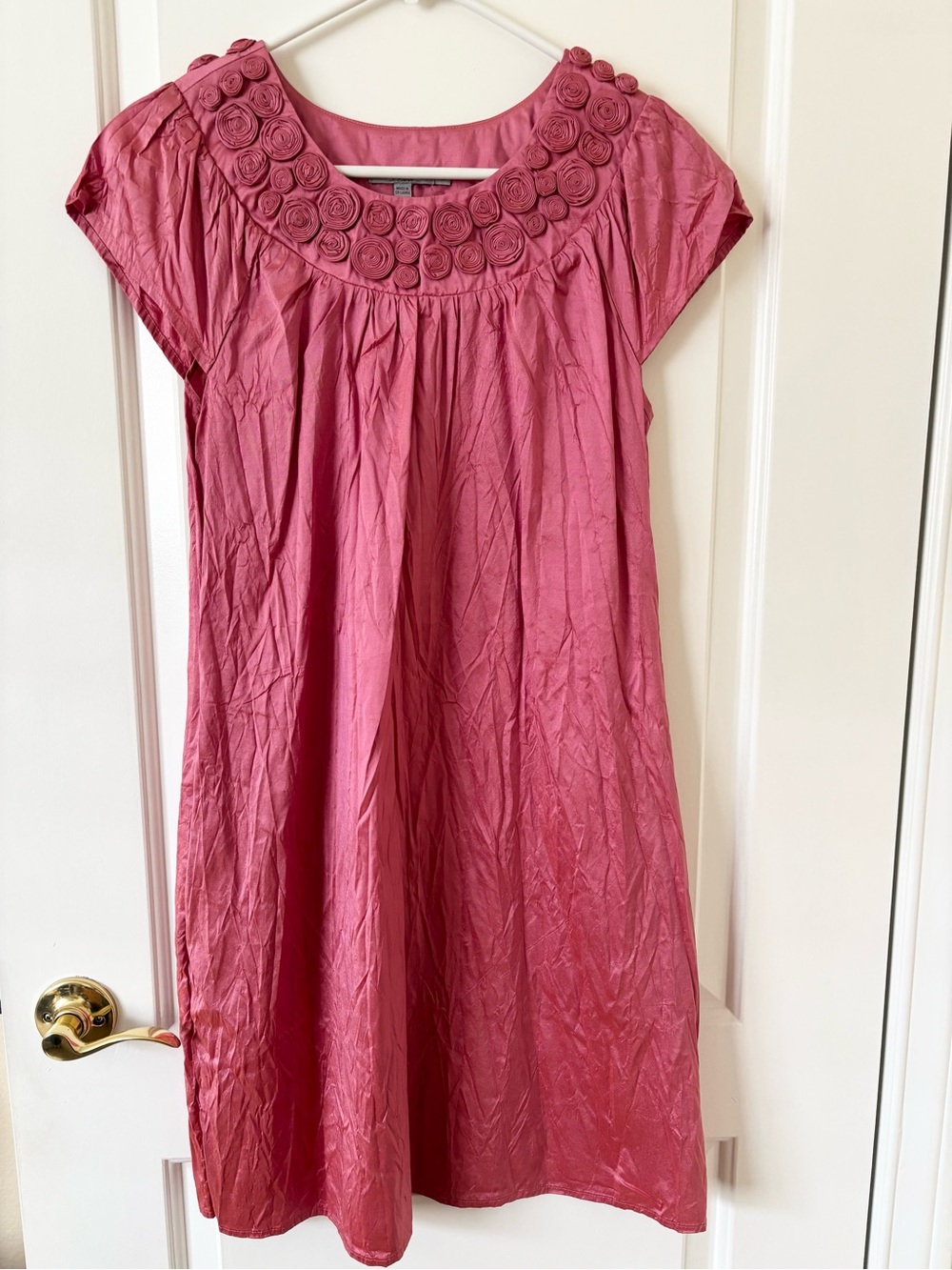 Perfect Pink CALYPSO St. Barth Silk Dress w/ Roses on the Neckline and Pockets!